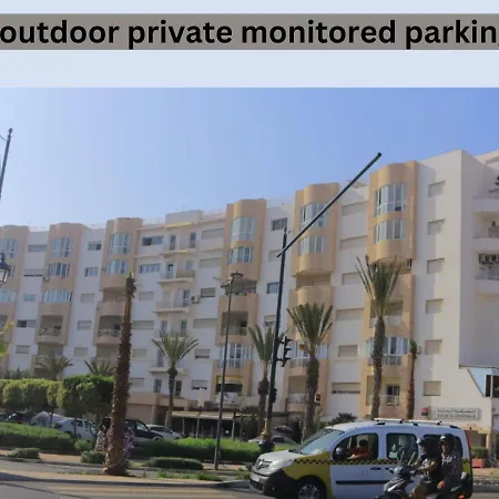Appartement Julia Au Centre Ville Agadir Dans Residence Borj Dalat Exterior foto